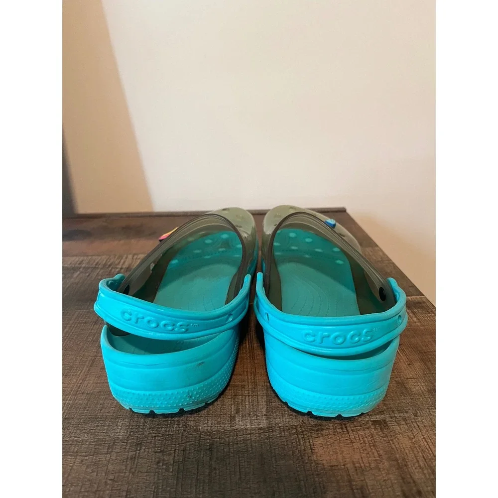Crocs Classic Translucent Clog Digital Aqua Teal Jelly Mens 11 Jibbitz Charms